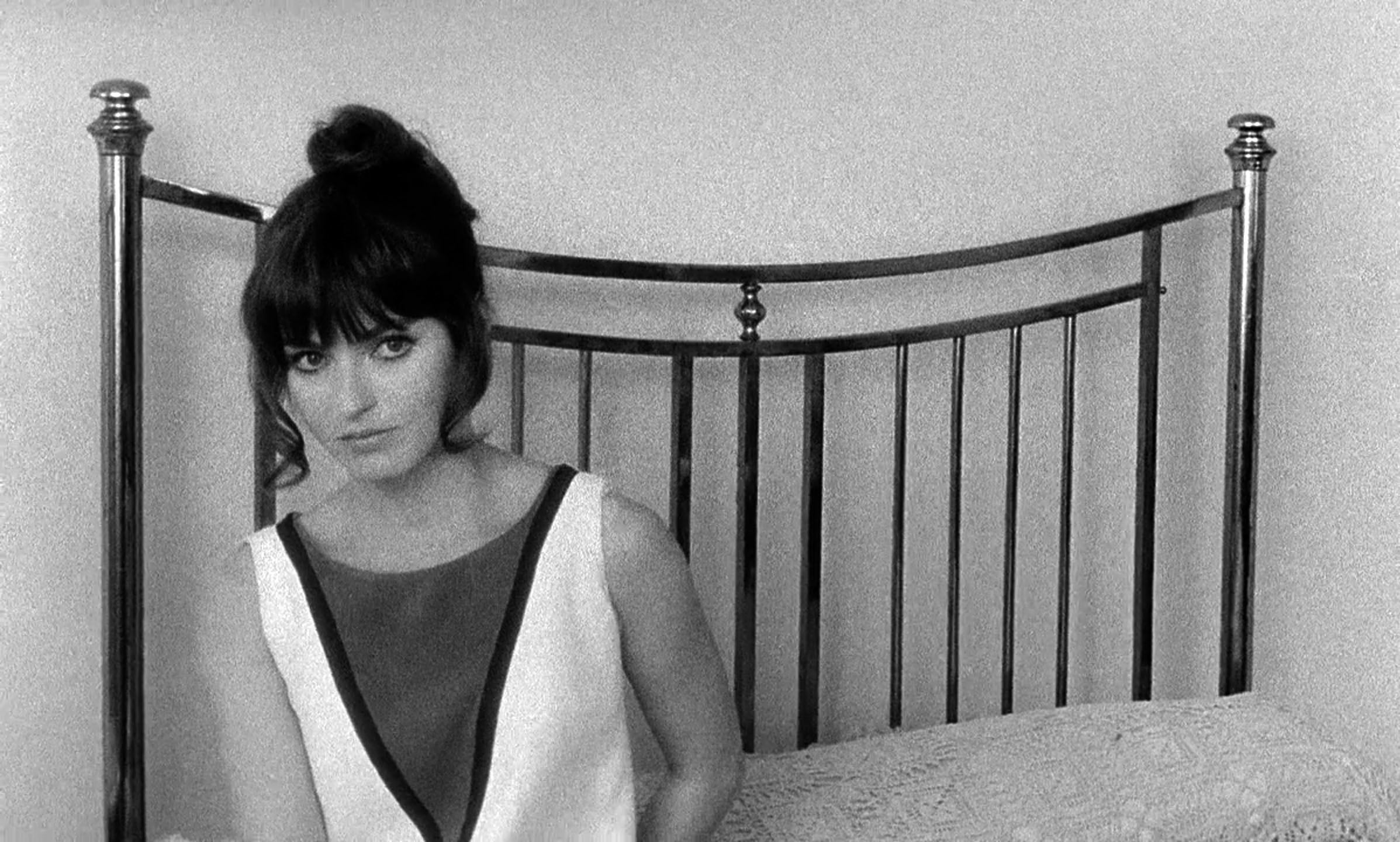 マリー=フランス・ピジェ(MarieFrance Pisier)「ヨーロッパ横断特急」(1966)・・・④ 夜ごとの美女