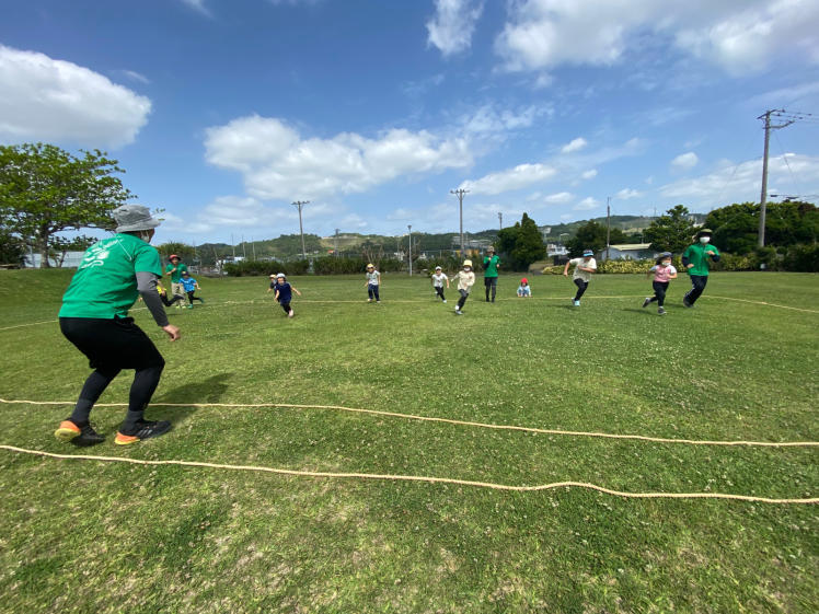 あおぞら学童クラブ（4/16）子どもたちは野原へ冒険に出発！大人はネコクラブ説明会を開催しました！_d0363878_23463094.jpg