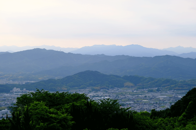 奈良県御所市　葛城山のツツジ散策_a0216227_20163334.gif