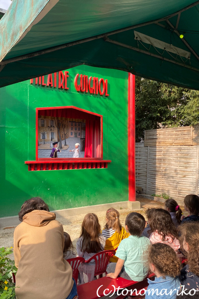 パリの公園の片隅にある小さな人形劇場_c0024345_22153432.jpg