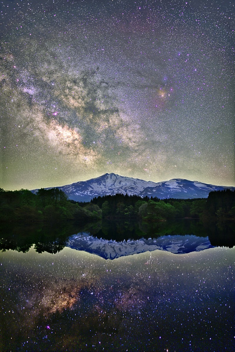 天の川と鳥海山 四季星彩