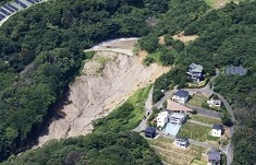 ７月３日に発生した熱海･伊豆山地区での土石流 　（１９）_f0197754_15554360.jpg