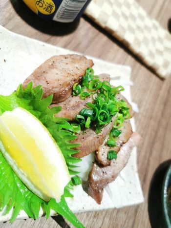 馬肉のチャンピオン 立ち呑み 天神橋_a0007462_11114711.jpg