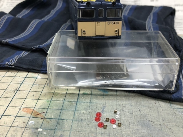カツミ EF64をつくる28 : 気まぐれ趣味日記