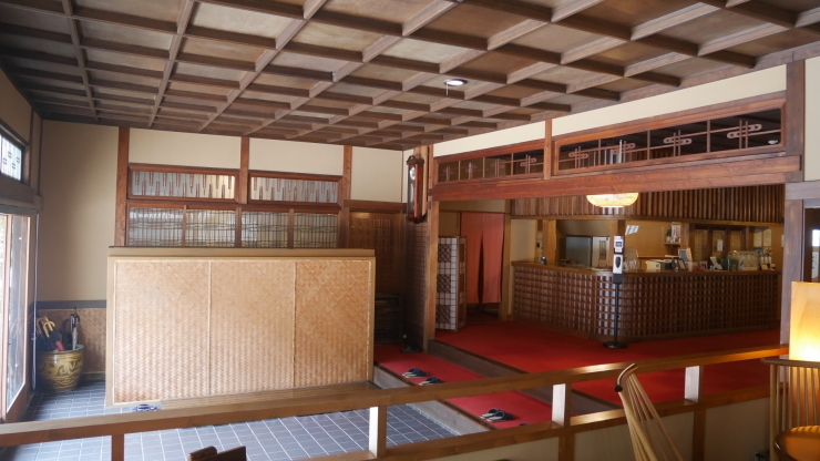 川底の足元湧出の湯を日帰り利用-奥津温泉・奥津荘_a0385880_16355102.jpg