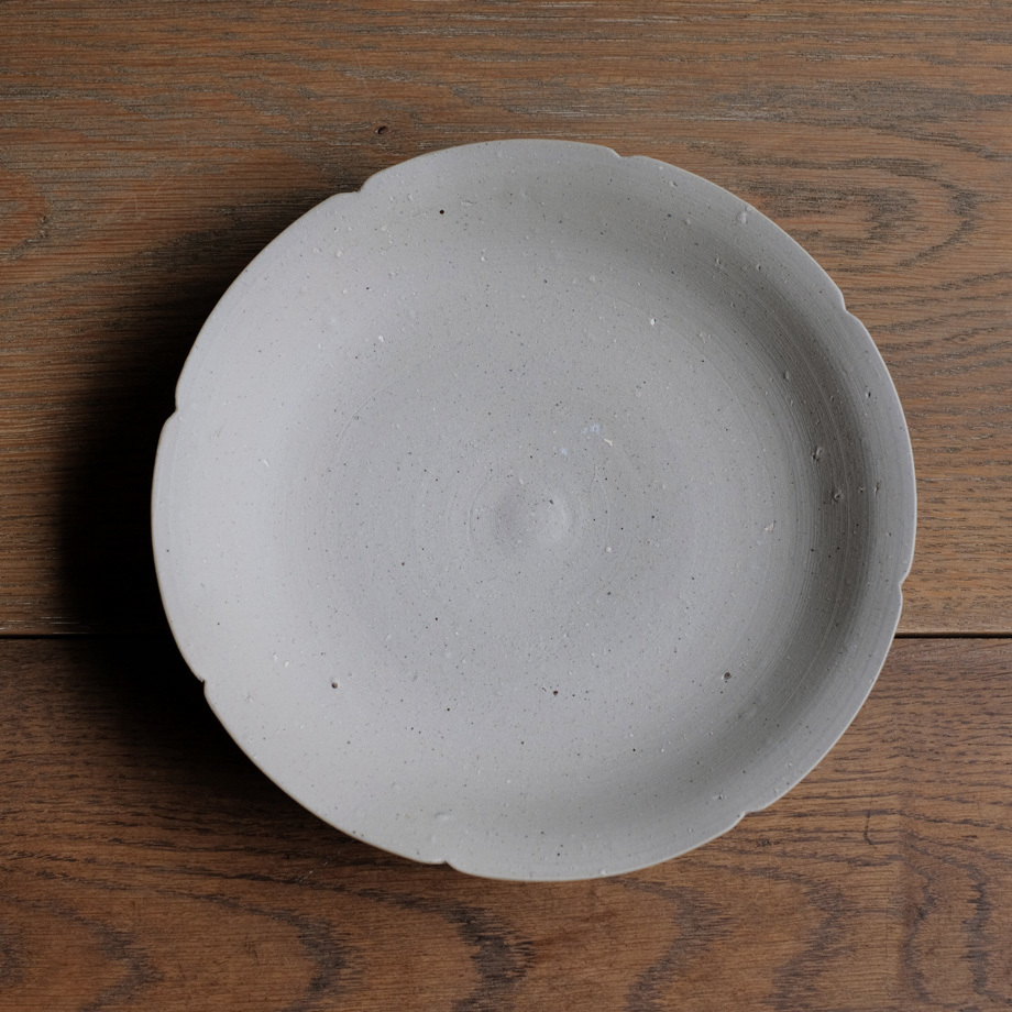 森本仁さんの白花の器 : 暮らし用品便り