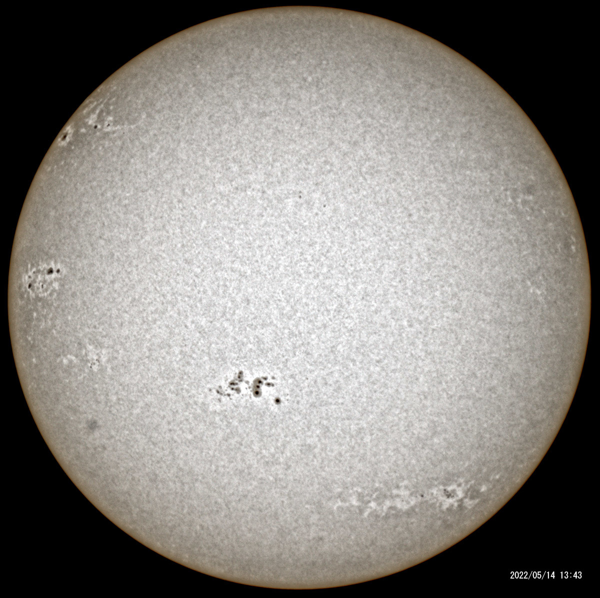 5月14日の太陽_e0174091_18551091.jpg