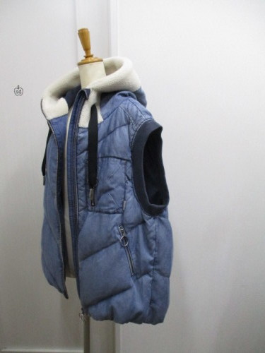 Sale✴ほぼ新品！アヤンテンセルダウンベスト！ Sale✴ほぼ新品！アヤンテンセルダウンベスト！