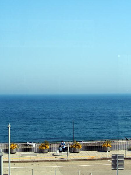 OVER THERE WINDOW　～JR 常磐線　日立駅　点描～_c0111518_04193721.jpg