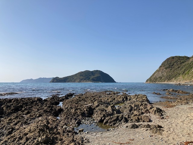 28 脊翁律(せおりつ)5 阿知面浦と宗像神社の御旅所 神々が固め直す前に_c0222861_18030206.jpg
