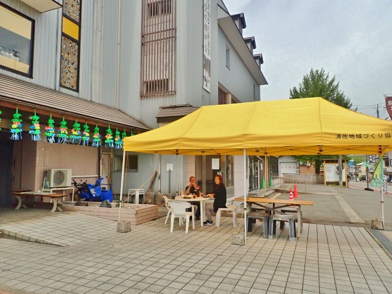 天気の良い日には\"お外でランチ\"_c0336902_09352714.jpg