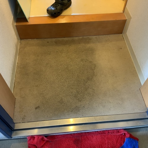 H物件スタート・別部屋破損あり_f0031037_19225114.jpg