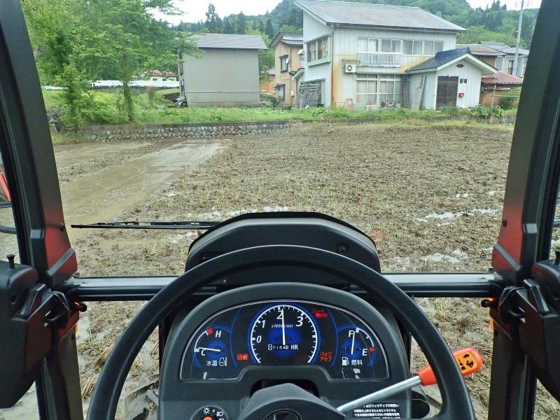 週末の兼業農家 雨降りから・・・様子見に一枚だけの「田掻き作業」をする_c0336902_21560385.jpg