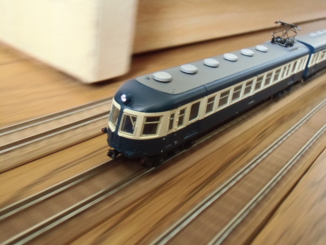 気分転換 鉄コレ クモハ52流電 動力換装 : 新湘南電鐵 横濱工廠3