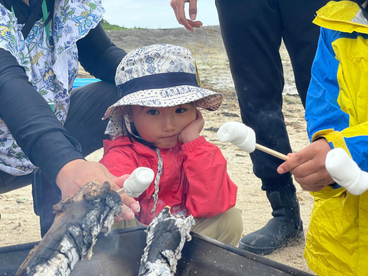 青空ようちえん〔週末〕あおぞら海はじめ(4/17)今年度も青空ようちえんはじまりました!春の海に遊びに出かけよう!_d0363878_03303999.jpg