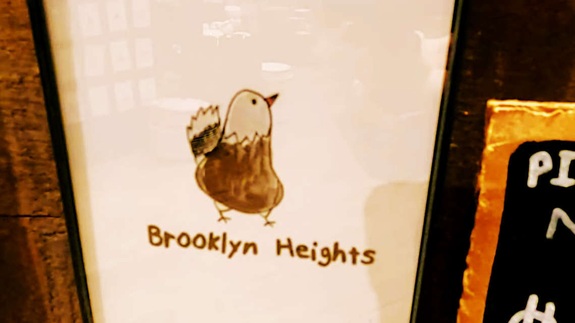 老舗の食器屋さんのNYらしいアート作品、”Pigeons of NYC”（ニューヨーク市の鳩）_b0007805_21514776.jpg