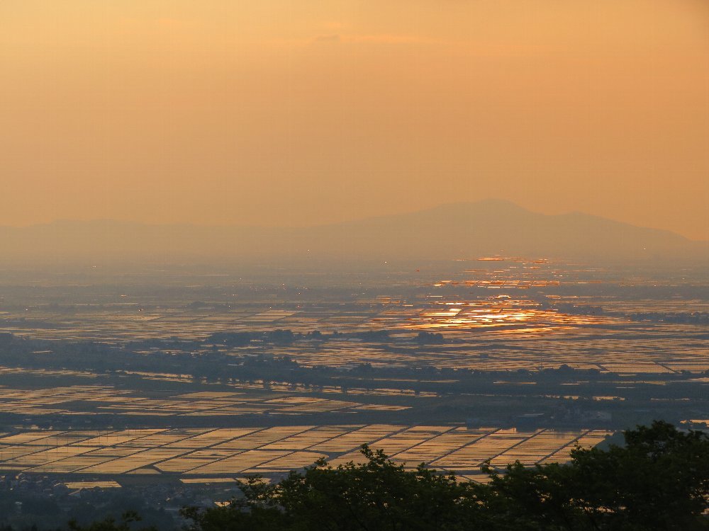 護摩堂山から夕景水鏡_a0309917_23344829.jpg