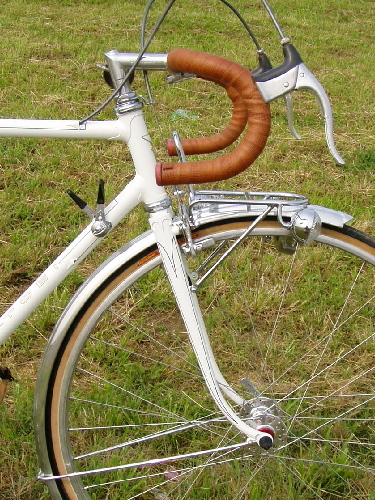 TOEIスポルティーフ完成 : ぬかるみは続く・・・ TOEIスポルティーフ完成 : ぬかるみは続く・・・
