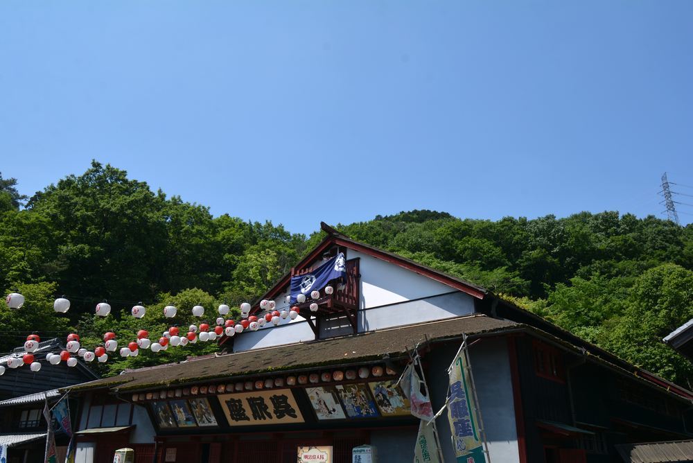 建物と布_e0373930_06583844.jpg