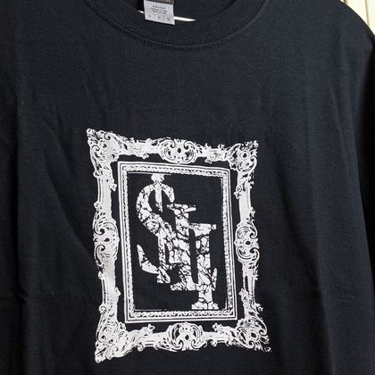 she luv it - frame Tee : PUNK AND DESTROY