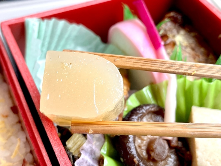 「御柱祭弁当」(丸政)茅野駅で買ったお弁当。_c0212604_20033371.jpeg