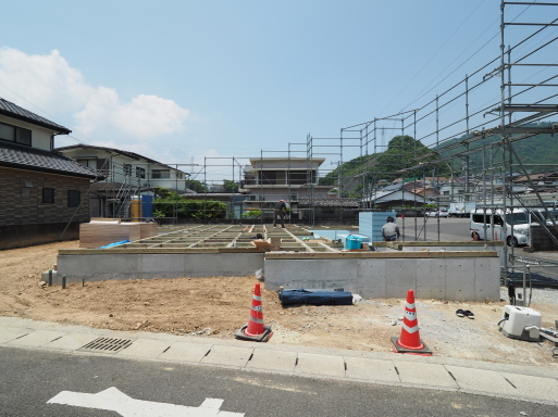 大工工事が始まりました_f0197985_14223090.jpg