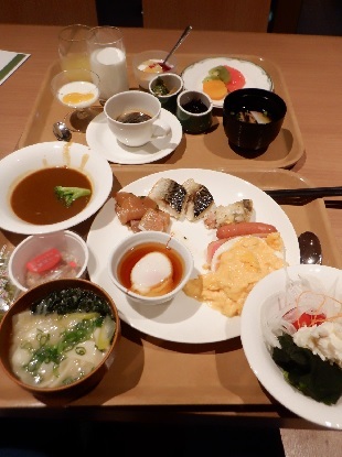 朝食バイキングの卵_e0077899_09502583.jpg
