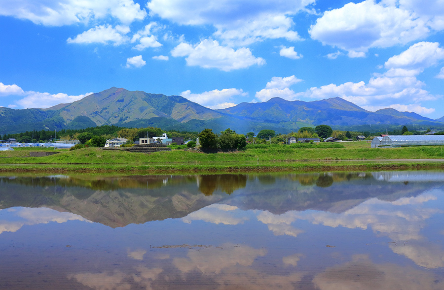 南阿蘇村の田園風景 : 九州ロマンチック街道