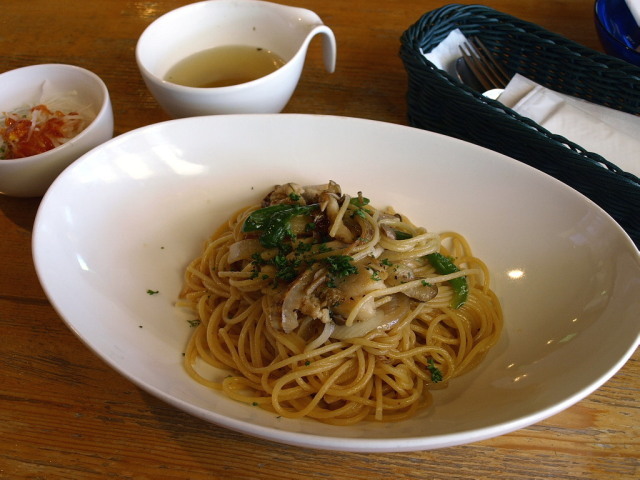 TEA&FOODS ダンディライオン その10 (パスタ ホタテときのこ)_d0153062_20440525.jpg