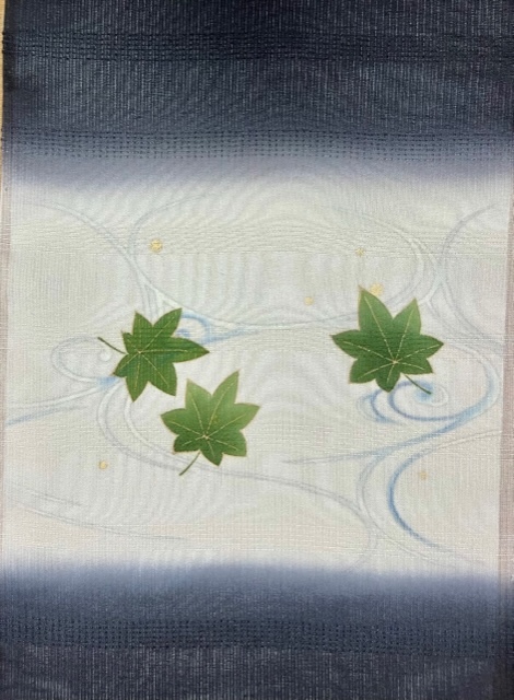 名古屋帯 夏帯 鈍い青色 紅葉 流水 全通柄 夏物 開き仕立て 小紋 紬 83 名古屋帯 夏帯 鈍い青色 紅葉 流水 全通柄 夏物 開き仕立て 小紋