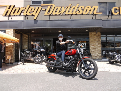 ストリートボブ納車です!_b0317459_12440742.jpg