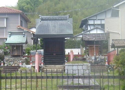 ●神社の造形―葉室御霊神社_d0053294_01514044.jpg