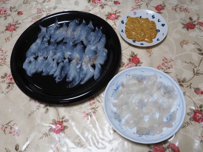 夫の釣果とその後(お刺身)_c0116915_22274950.jpg
