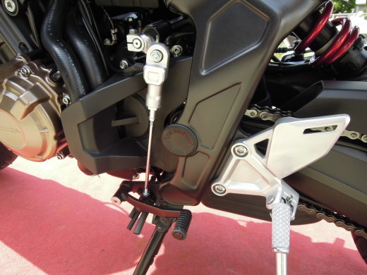 CB650Rの特選車?ですやん!_f0056935_11203415.jpg
