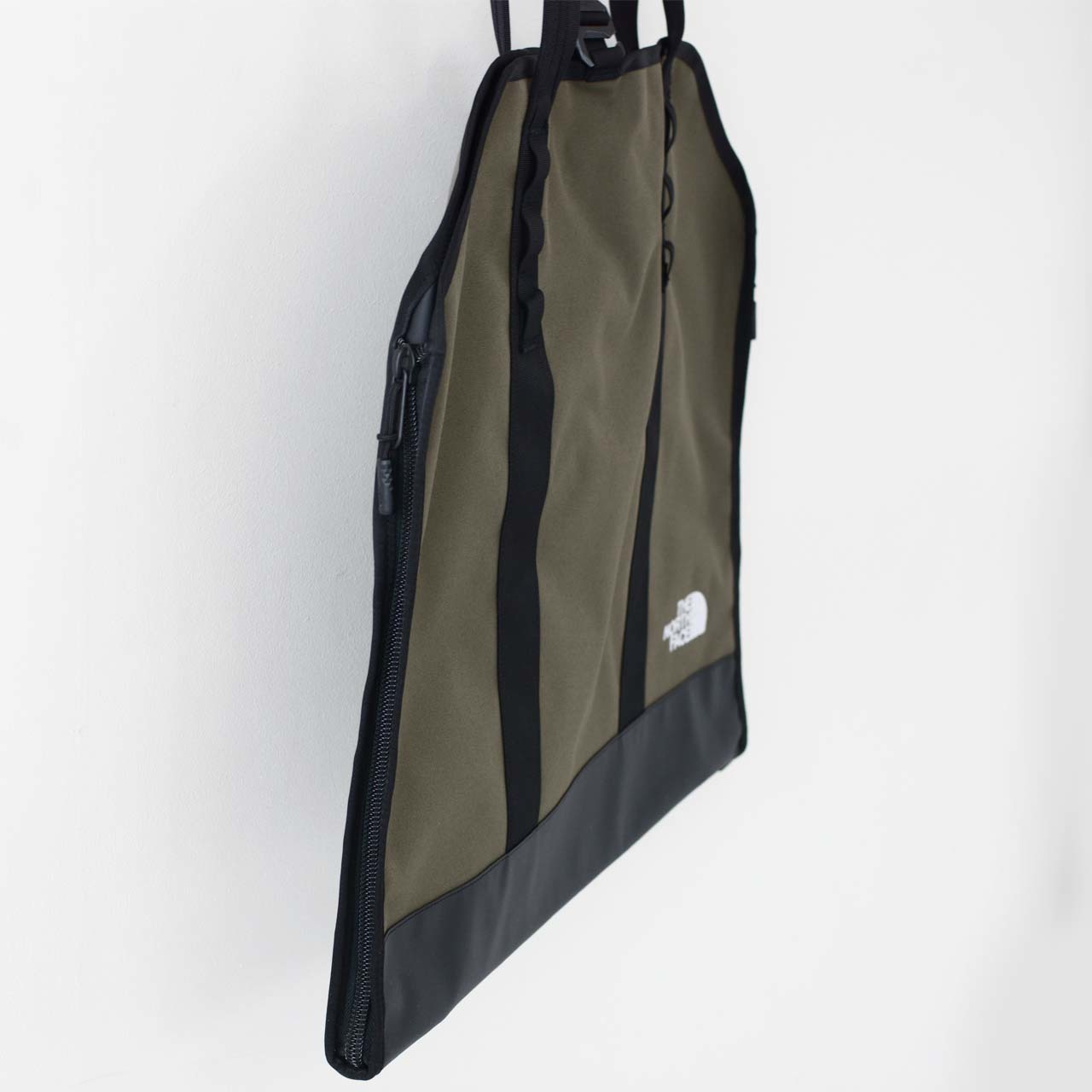 THE NORTH FACE [ザ・ノース・フェイス] Fieludens Log Carrier [NM82203] _f0051306_09390790.jpg