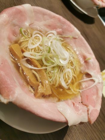 ラーメン大戦争 梅田店_a0007462_11073670.jpg