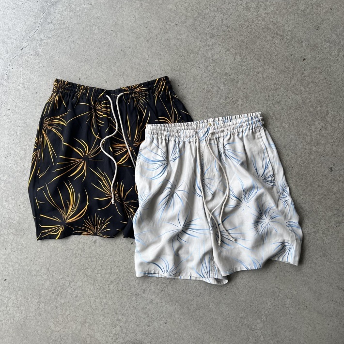 新入荷 ANACHRONORM パンツ