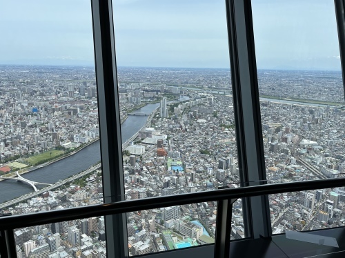 スカイツリー展望デッキへ_d0195183_02134555.jpeg