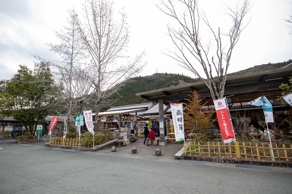 5台での本山町林道ツーリング その2_a0077663_19531973.jpg