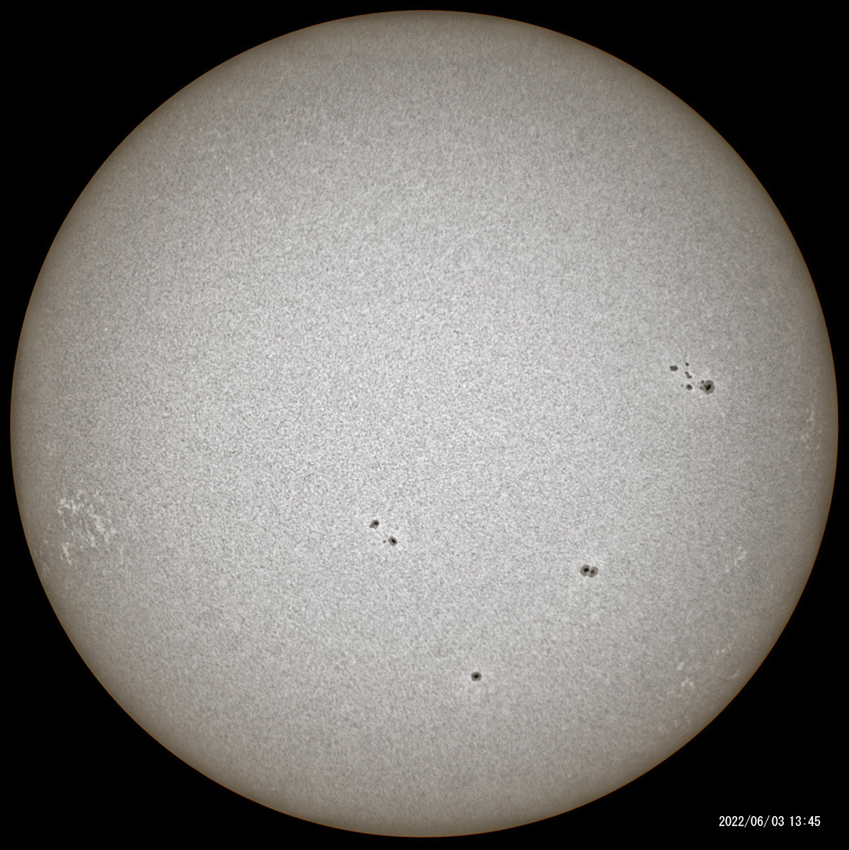 6月3日の太陽_e0174091_14192181.jpg