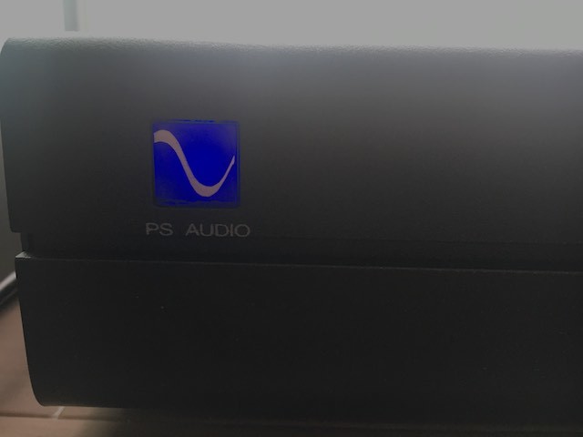 PS Audio S300 ～デジタルパワーアンプ　その１　設置～_e0147592_11272708.jpg