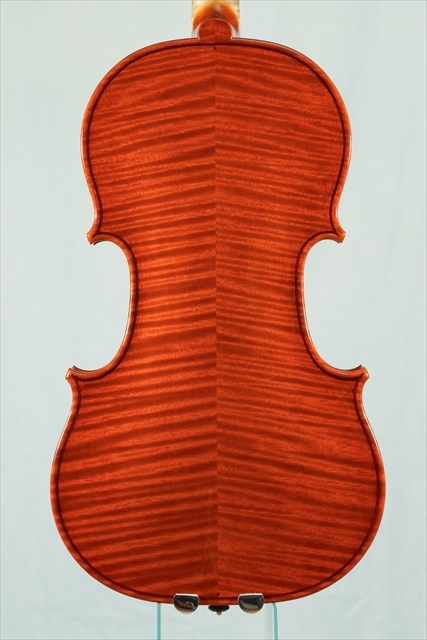 思い出話③　宮地楽器さんの歴代展示ヴァイオリンのご紹介。_d0047461_16235507.jpg