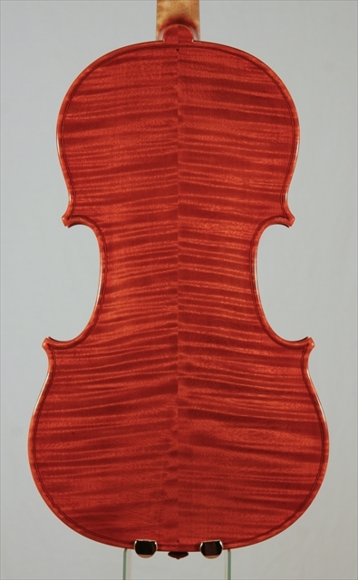 思い出話③　宮地楽器さんの歴代展示ヴァイオリンのご紹介。_d0047461_16435945.jpg