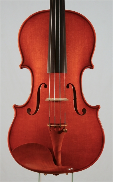 思い出話③　宮地楽器さんの歴代展示ヴァイオリンのご紹介。_d0047461_16435984.jpg