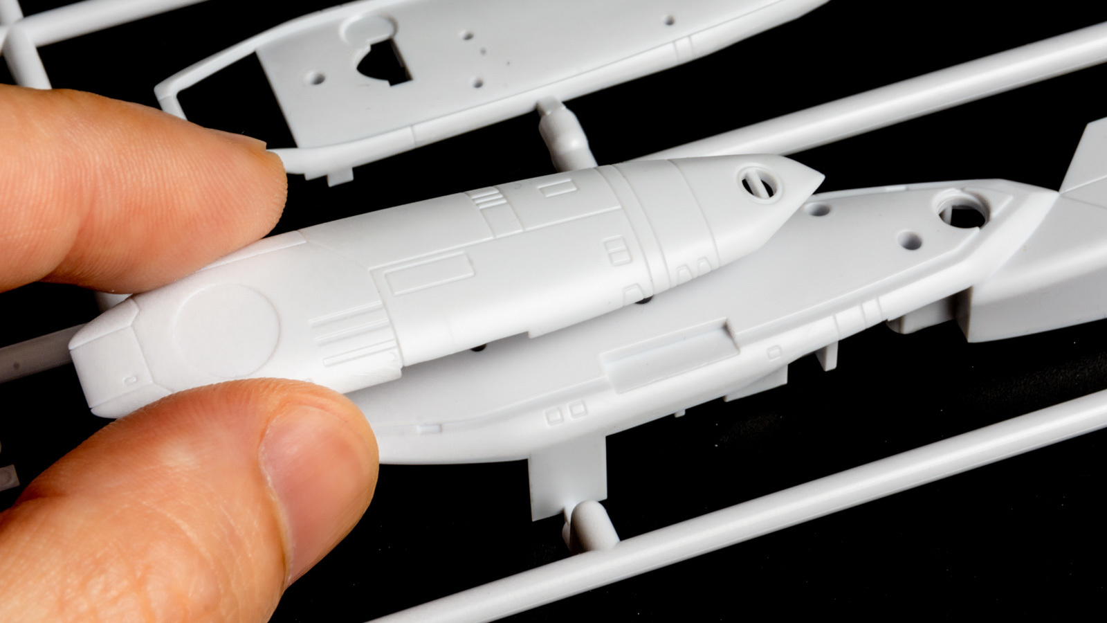 まもなく発進準備完了、1/72 VF-1バルキリーの新たなプラモを徹底