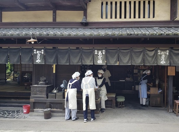 孫のお宮参り・今宮神社内の織姫神社・あぶり餅。_f0181251_13184328.jpg