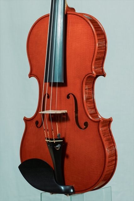 思い出話③　宮地楽器さんの歴代展示ヴァイオリンのご紹介。_d0047461_13215728.jpg