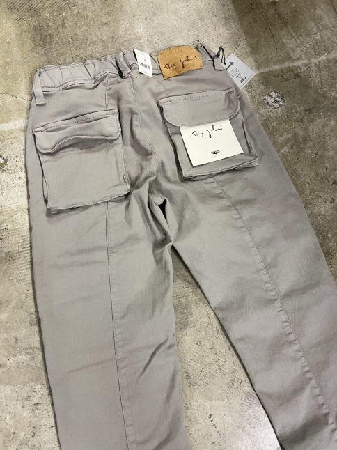 DUVETICA と TAPERED JOGGER_d0152280_03135553.jpeg