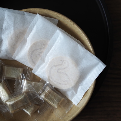 長野のお菓子で一息_b0206421_13465483.jpg