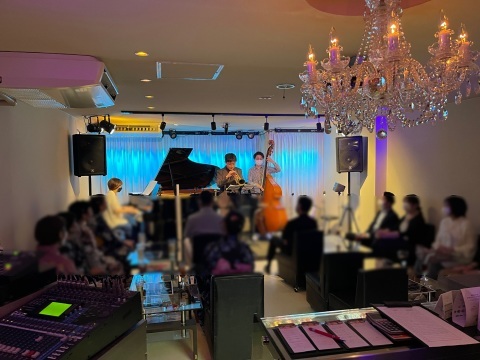 Jazzlive Comin ジャズライブ カミン 広島 明日6月10日のジャズライブ_b0115606_10230205.jpeg